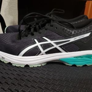Asics runners
